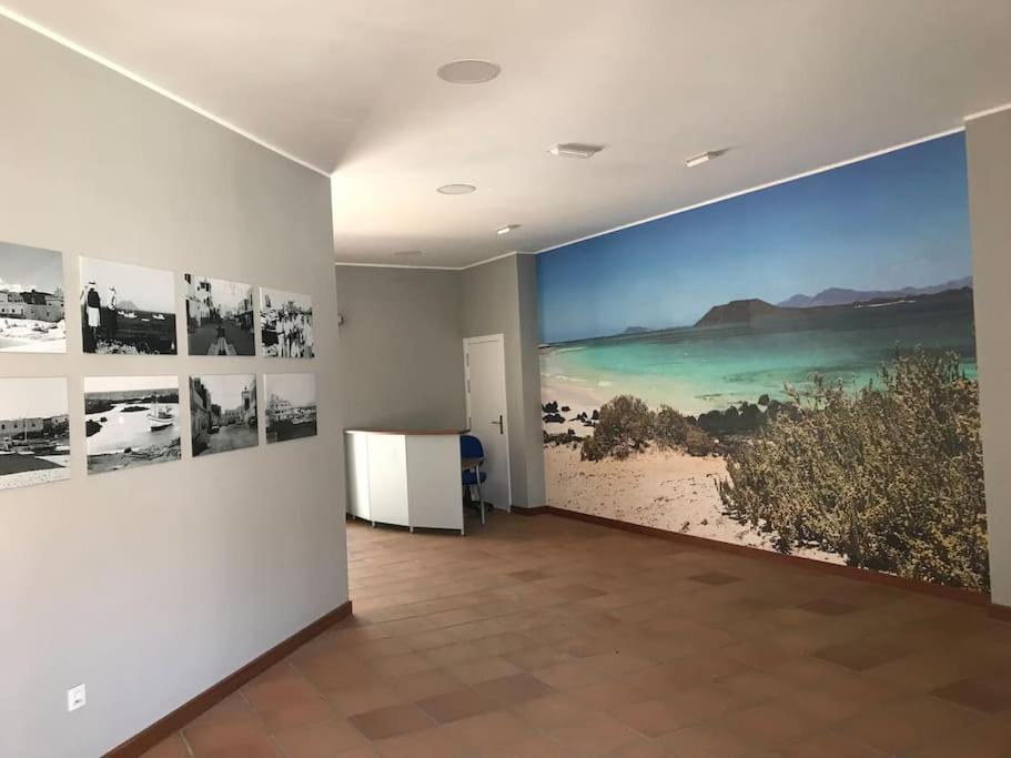Blue Ocean Corralejo: Sunny Terrace, Pool, Wifi Apartment Luaran gambar