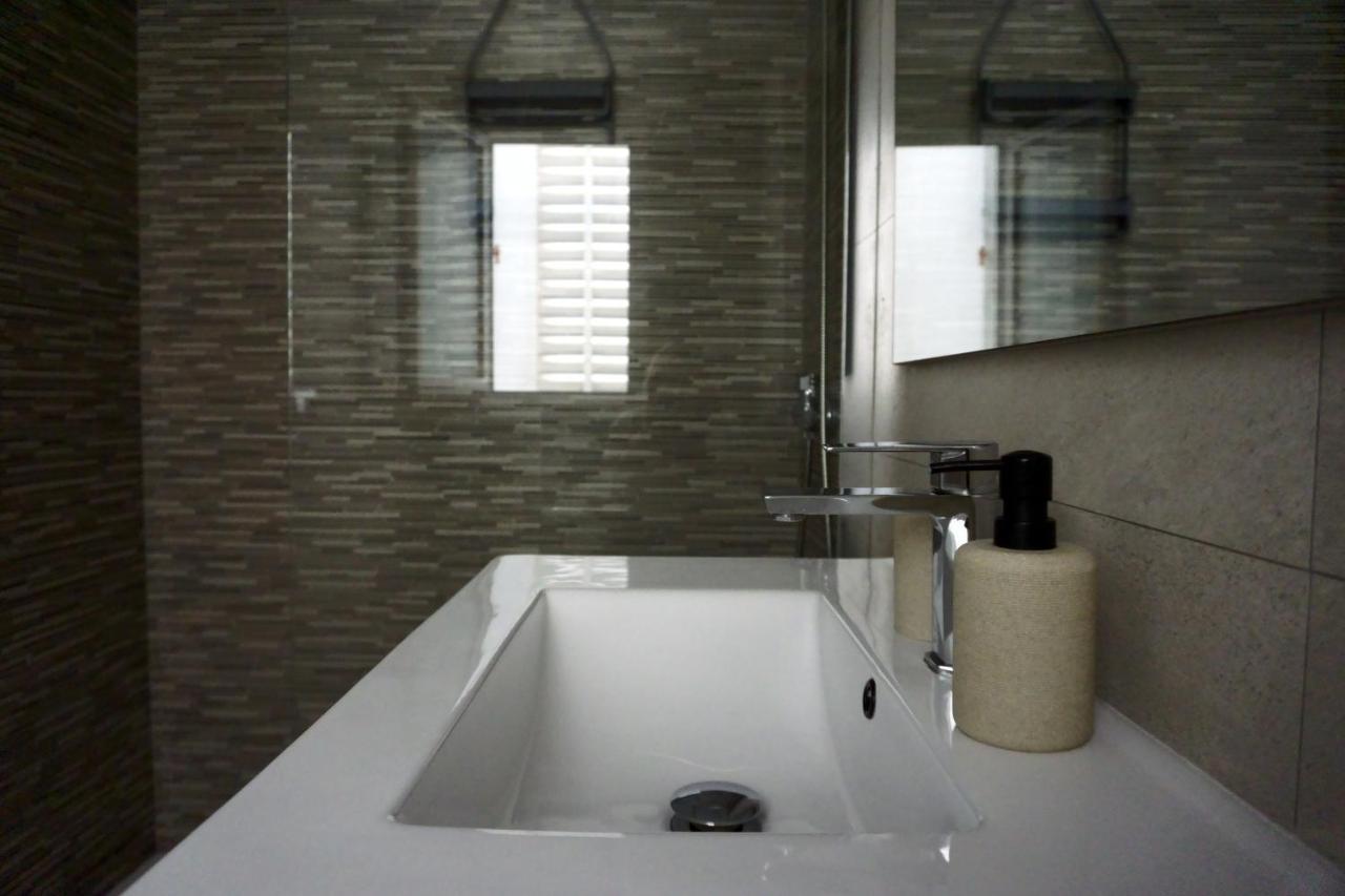 Blue Ocean Corralejo: Sunny Terrace, Pool, Wifi Apartment Luaran gambar
